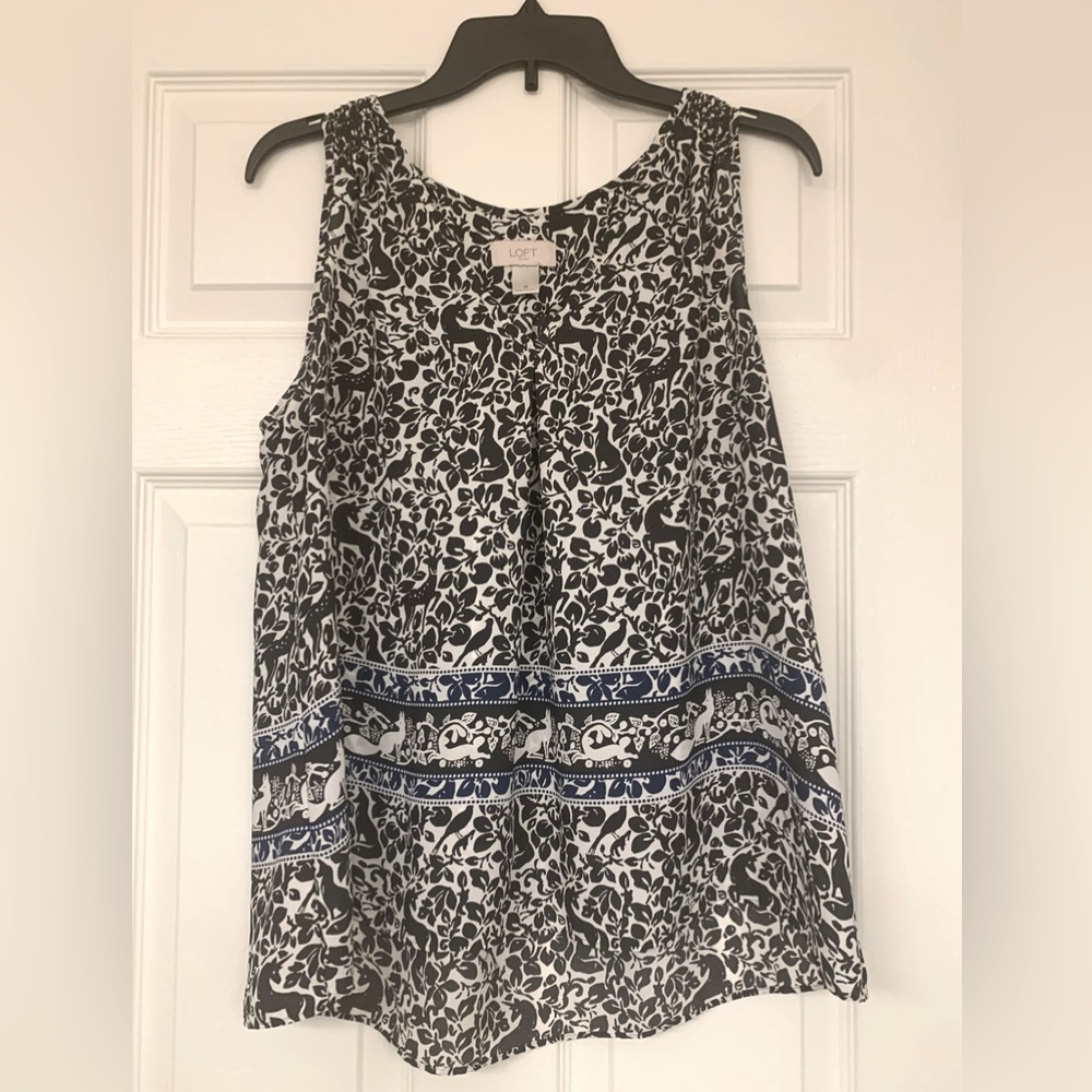 Sleeveless blouses